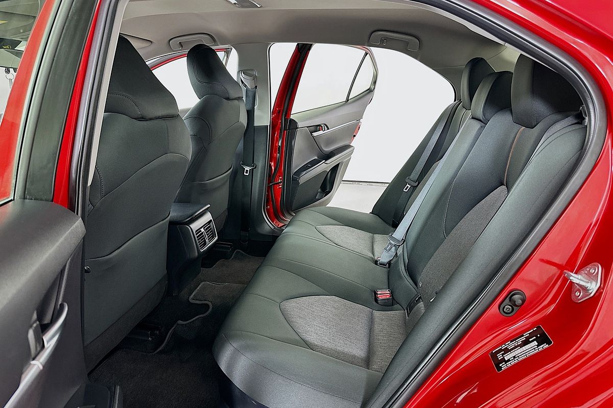 2019 Toyota CAMRY ASCENT HYBRID AXVH71R