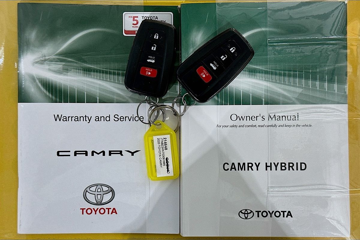 2020 Toyota CAMRY ASCENT HYBRID AXVH71R
