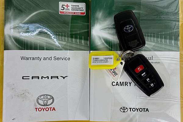 2019 Toyota CAMRY ASCENT HYBRID AXVH71R