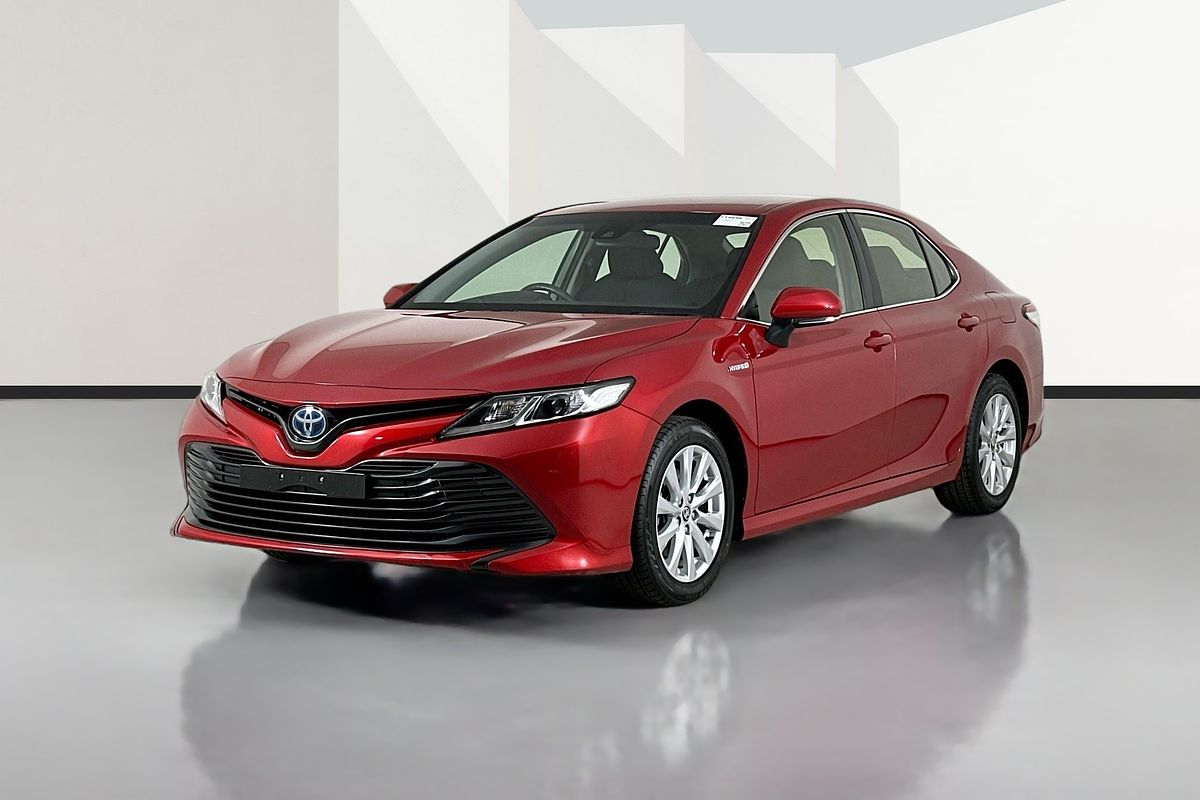 2020 Toyota CAMRY ASCENT HYBRID AXVH71R
