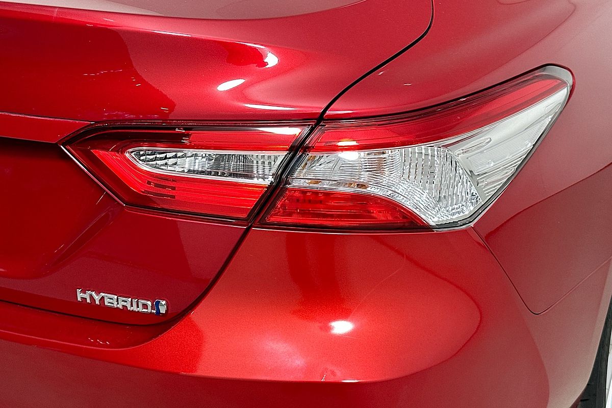 2020 Toyota CAMRY ASCENT HYBRID AXVH71R