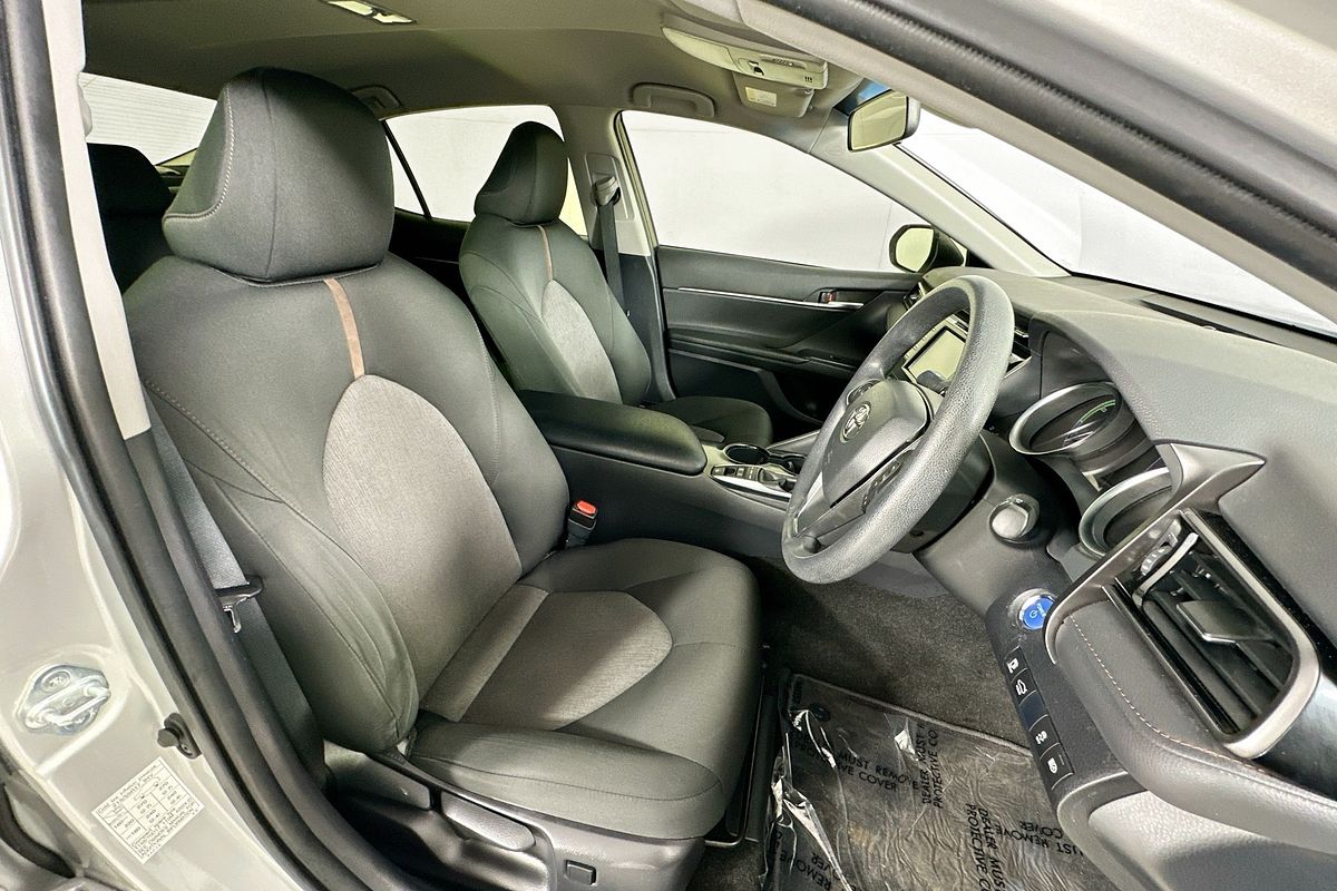 2020 Toyota CAMRY ASCENT HYBRID AXVH71R