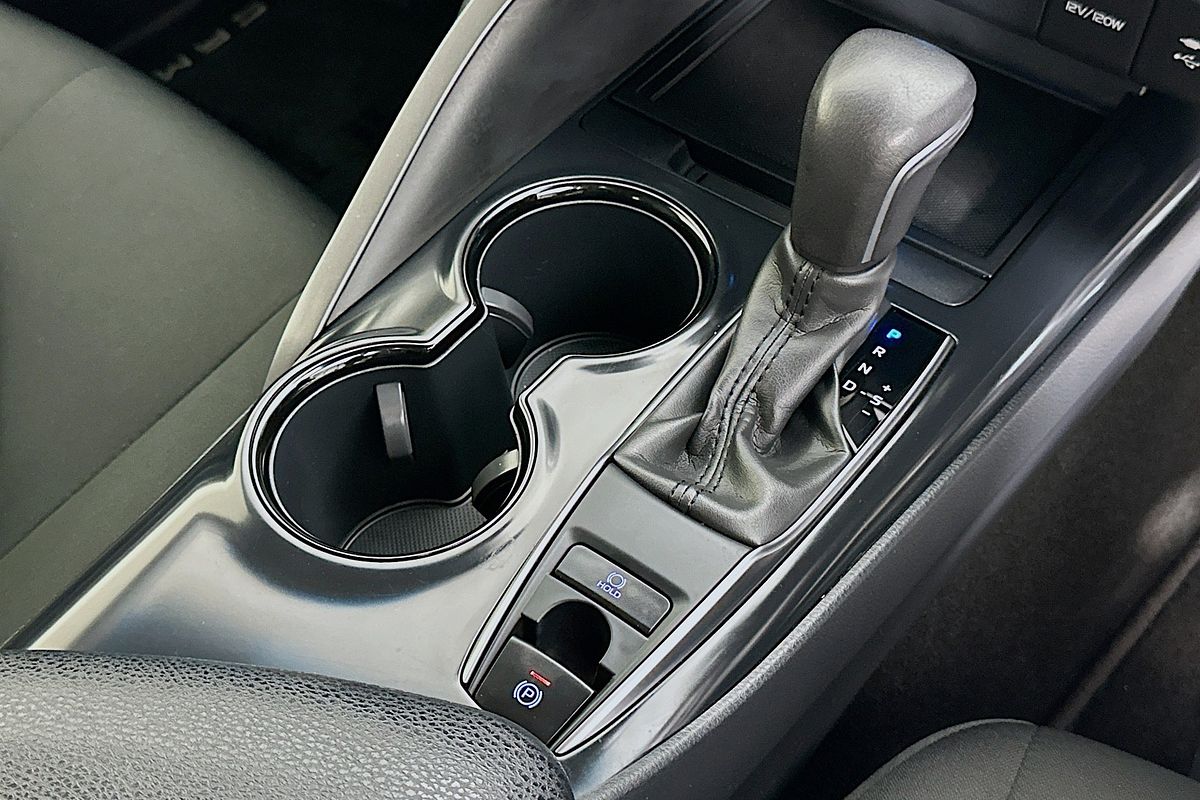 2019 Toyota Camry ASCENT SPORT ASV70R
