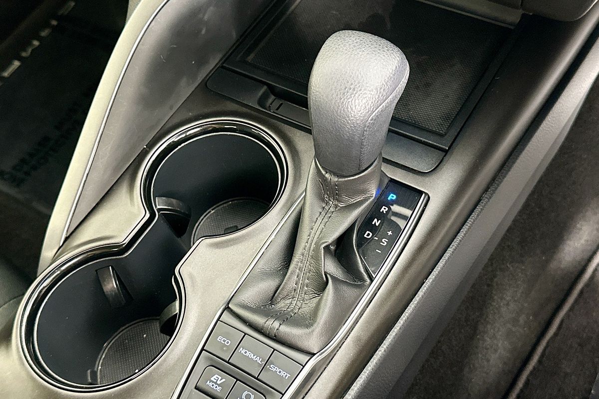 2022 Toyota CAMRY ASCENT HYBRID AXHV70R