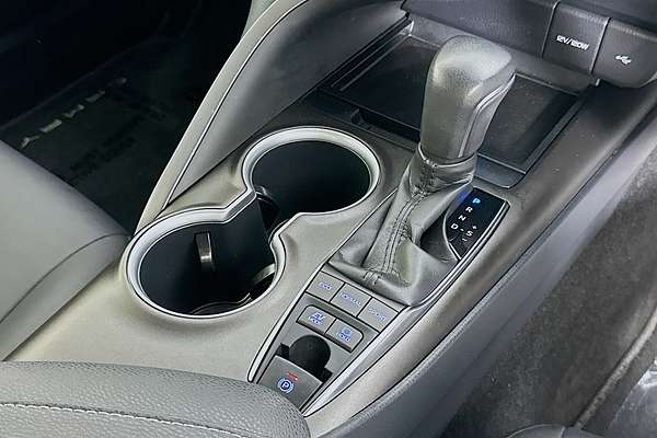 2021 Toyota CAMRY SX HYBRID AXVH70R