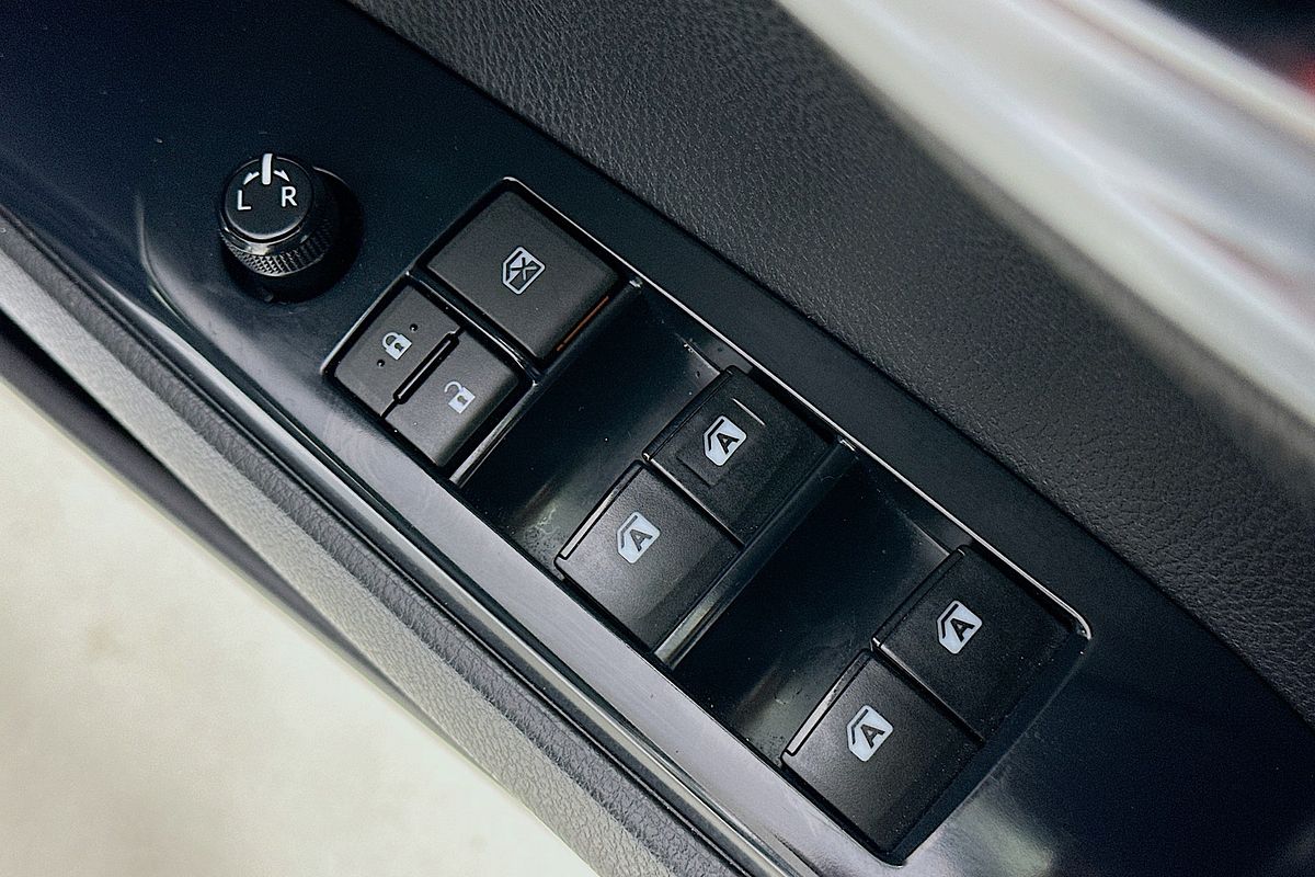 2019 Toyota Camry ASCENT ASV70R