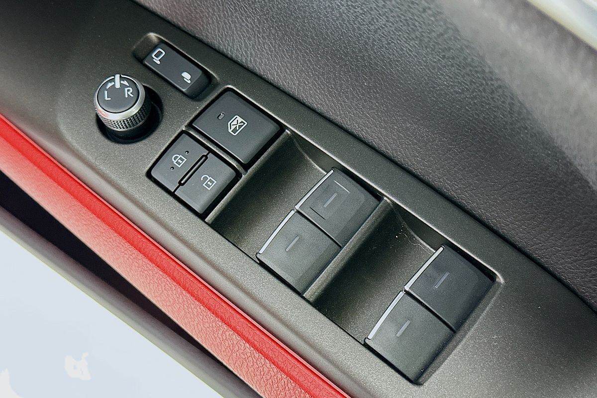 2024 Toyota CAMRY SX HYBRID AXVH70R