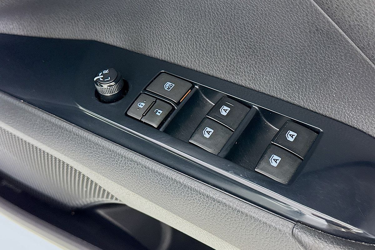 2019 Toyota CAMRY ASCENT SPORT HYBRID AXVH71R MY19