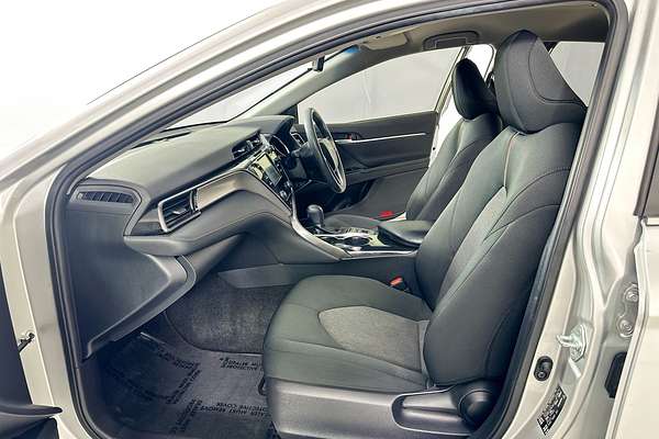 2020 Toyota CAMRY ASCENT HYBRID AXVH71R