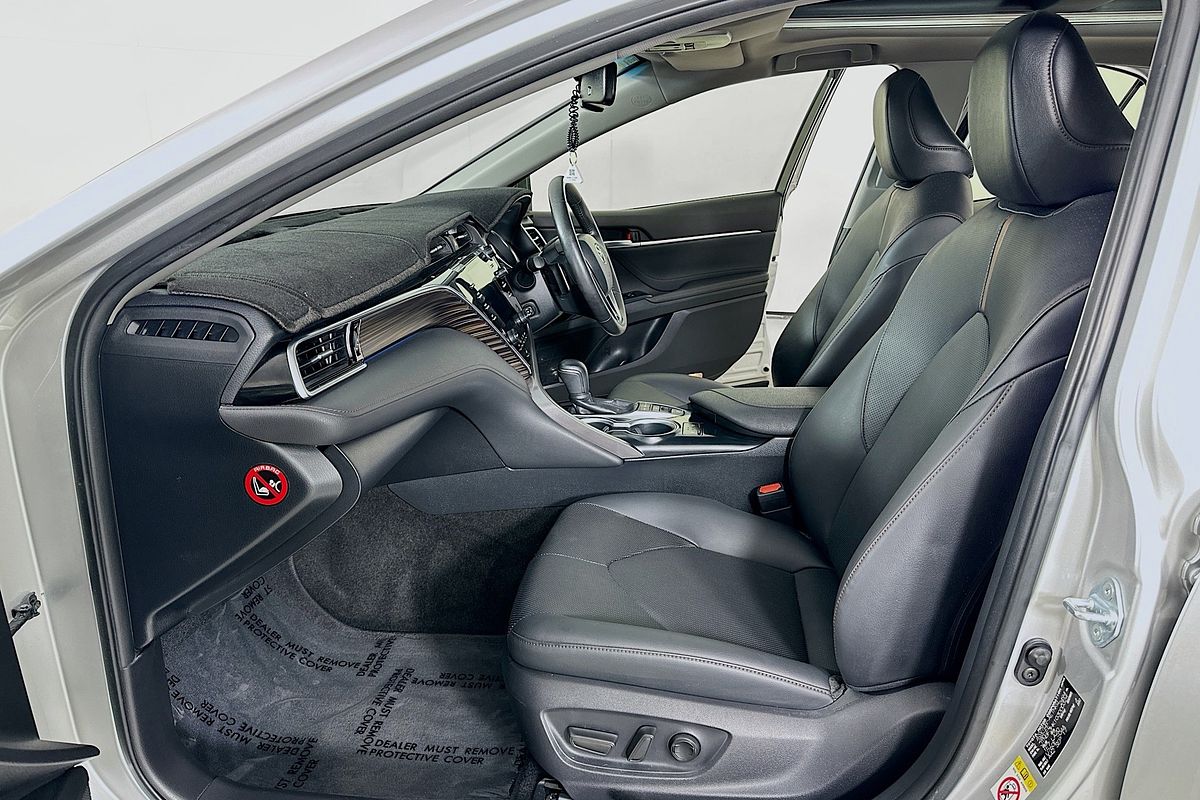 2017 Toyota CAMRY SL ASV70R