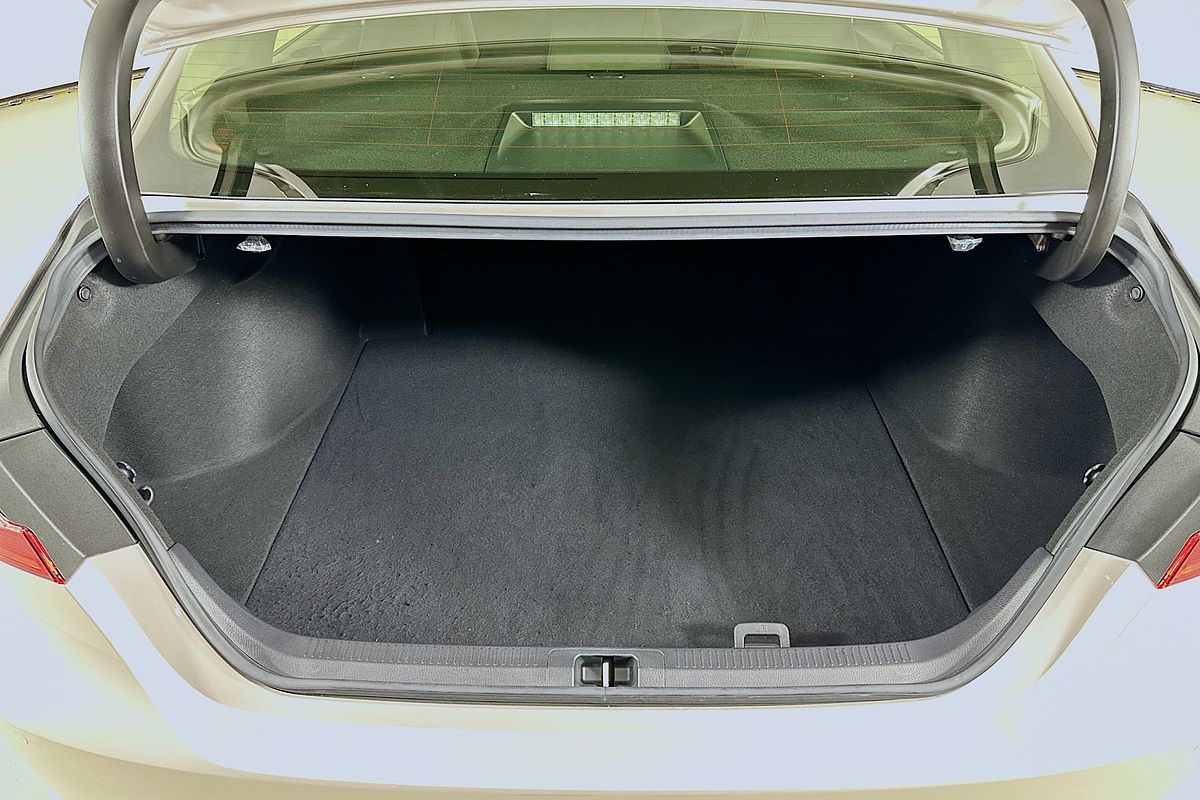 2019 Toyota Camry ASCENT SPORT ASV70R