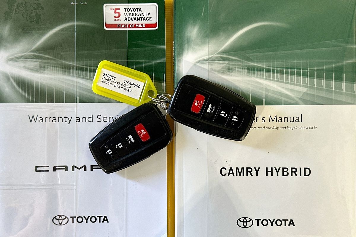 2020 Toyota CAMRY ASCENT HYBRID AXVH71R
