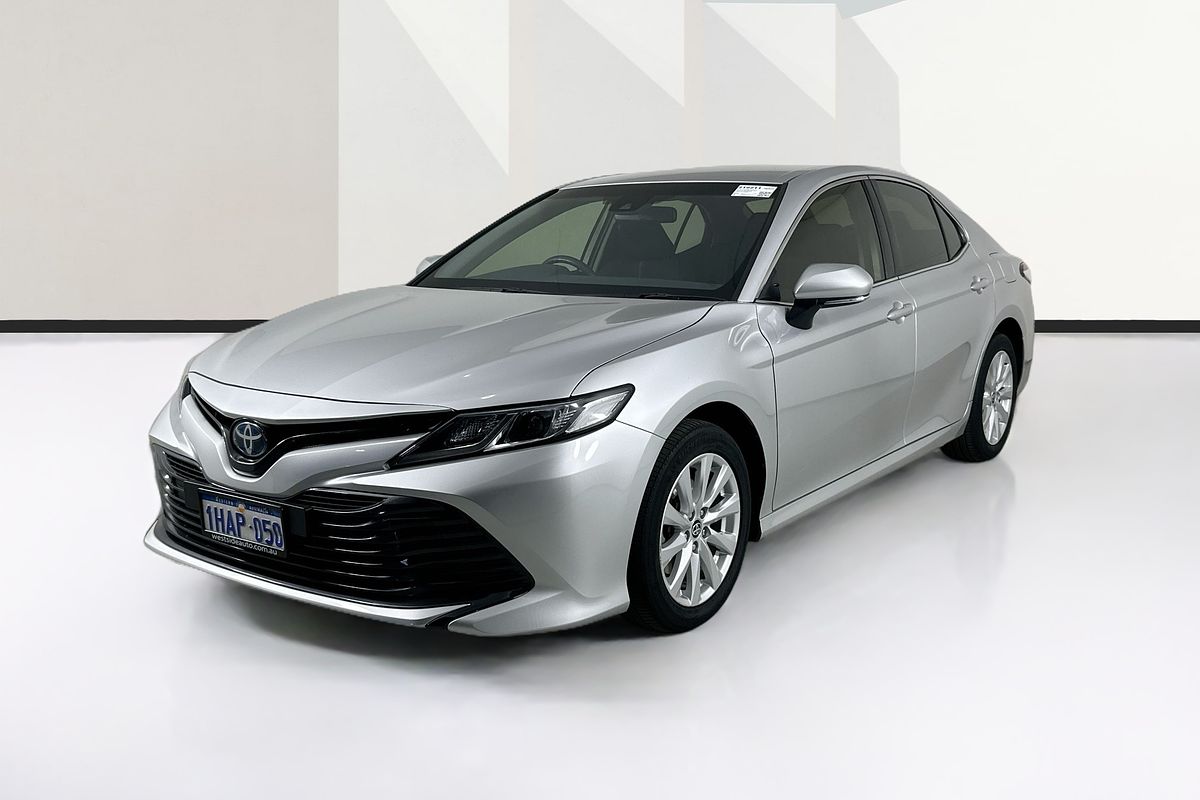 2020 Toyota CAMRY ASCENT HYBRID AXVH71R