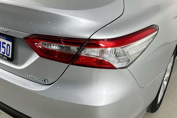 2020 Toyota CAMRY ASCENT HYBRID AXVH71R