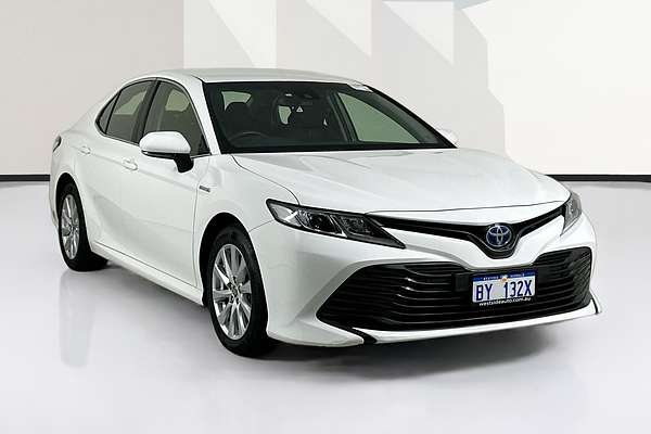 2020 Toyota CAMRY ASCENT HYBRID AXVH71R