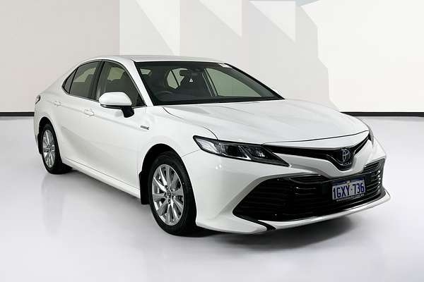 2019 Toyota CAMRY ASCENT HYBRID AXVH71R