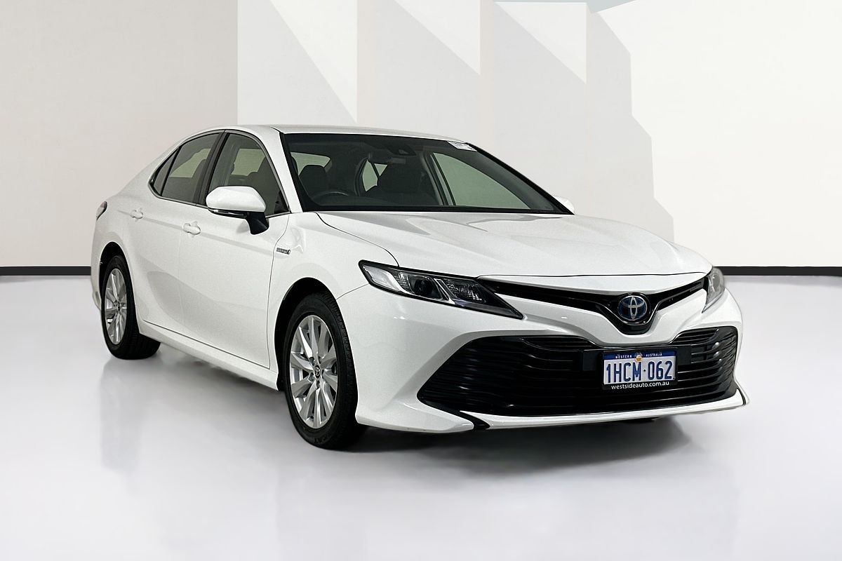 2020 Toyota CAMRY ASCENT HYBRID AXVH70R