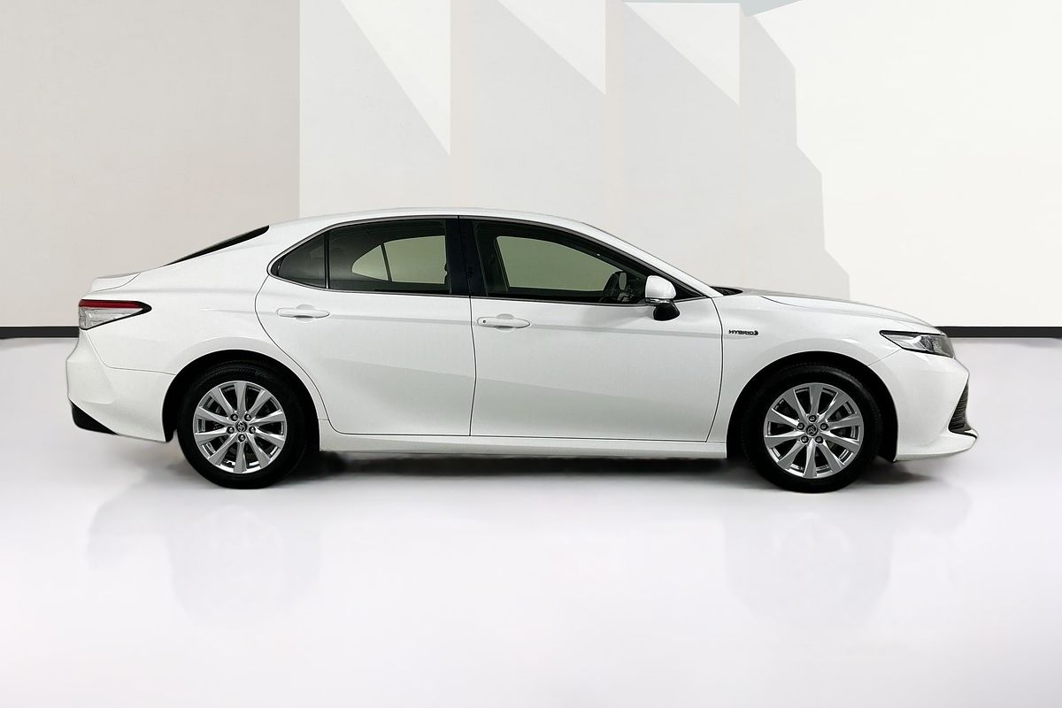 2020 Toyota CAMRY ASCENT HYBRID AXVH71R