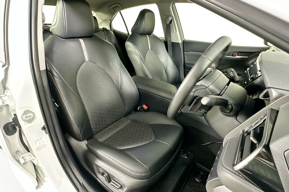 2020 Toyota CAMRY SX ASV70R