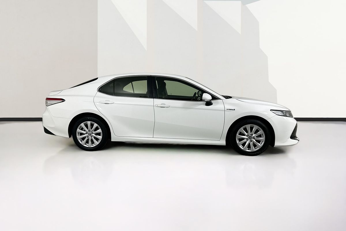 2020 Toyota CAMRY ASCENT HYBRID AXVH70R