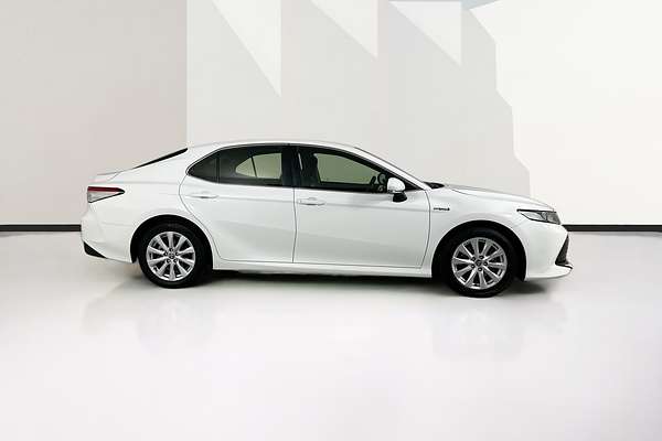 2020 Toyota CAMRY ASCENT HYBRID AXVH70R