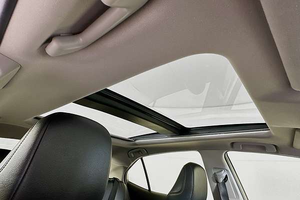 2020 Toyota Camry SL ASV70R