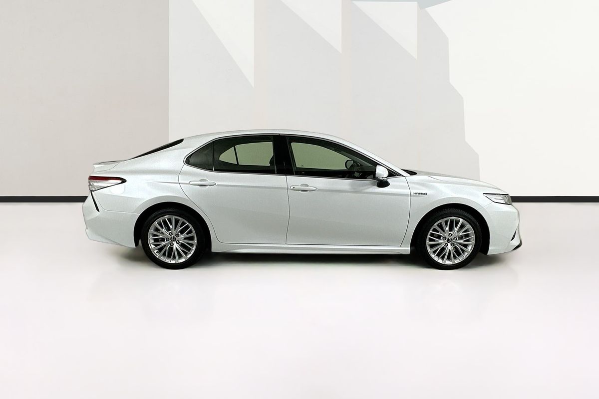 2019 Toyota CAMRY SL HYBRID AXVH71R