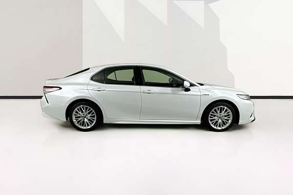 2019 Toyota CAMRY SL HYBRID AXVH71R