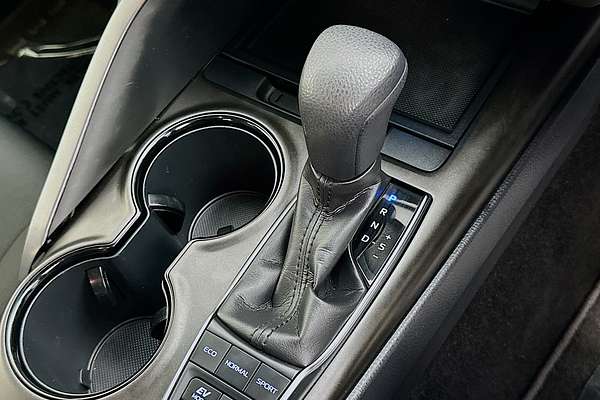 2022 Toyota CAMRY ASCENT HYBRID AXHV70R