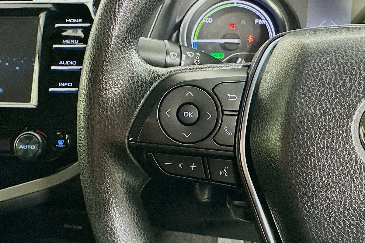 2019 Toyota CAMRY ASCENT HYBRID AXVH71R