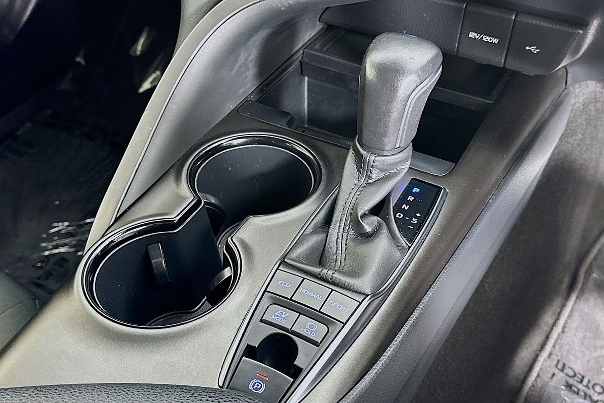 2021 Toyota CAMRY ASCENT SPORT HYBRID AXVH70R
