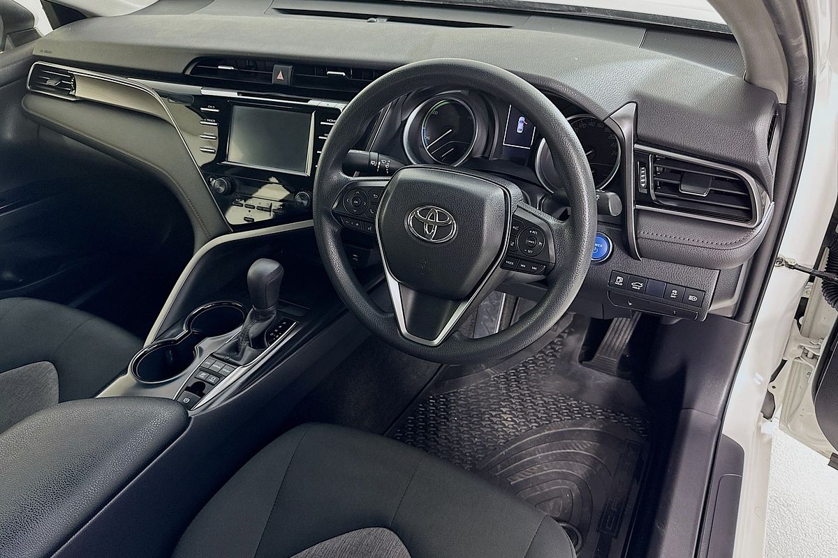 2020 Toyota CAMRY ASCENT HYBRID AXVH71R