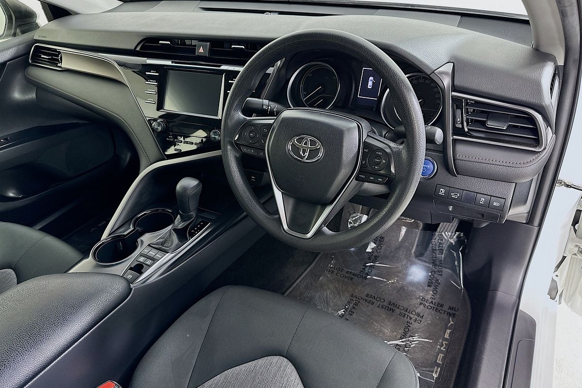 2019 Toyota CAMRY ASCENT HYBRID AXVH71R