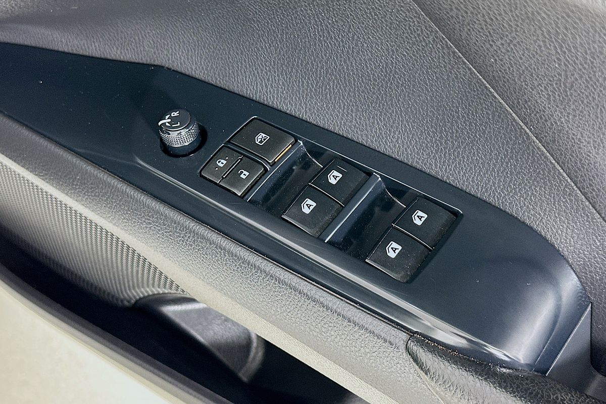 2020 Toyota Camry Ascent AXVH71R