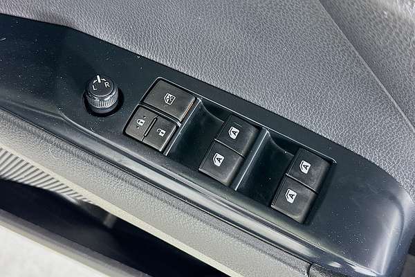 2020 Toyota CAMRY Ascent AXVH70R