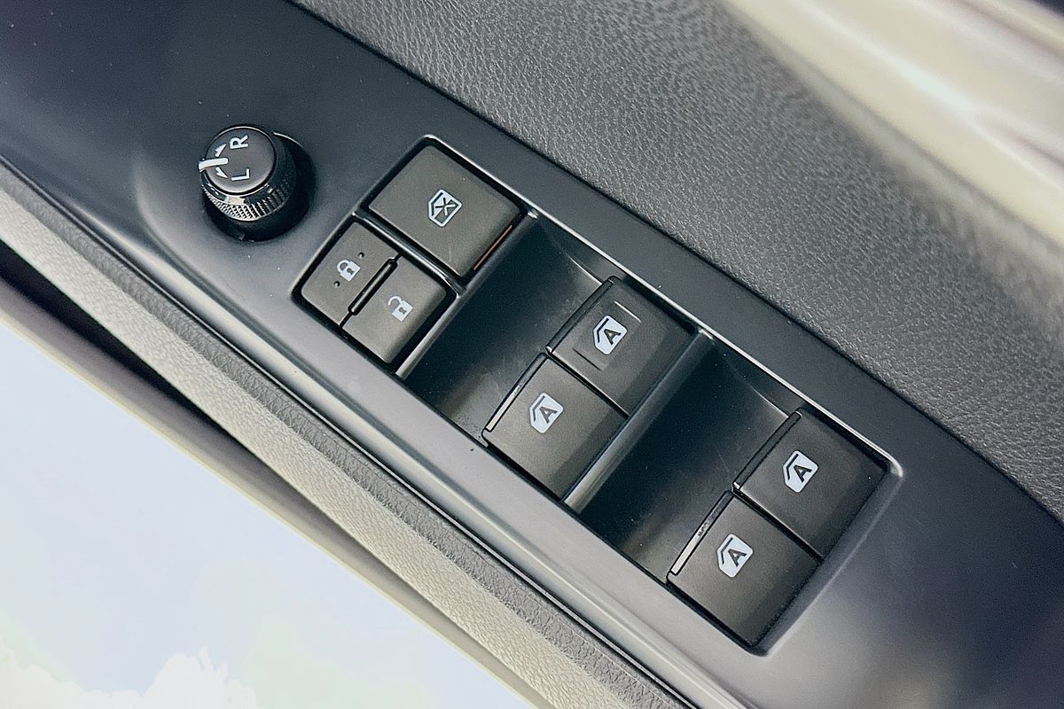 2018 Toyota CAMRY ASCENT SPORT ASV70R