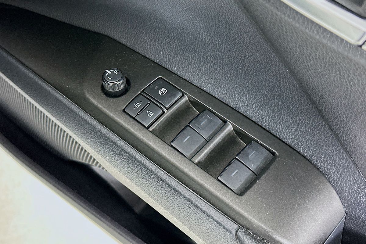 2024 Toyota CAMRY ASCENT HYBRID AXHV70R