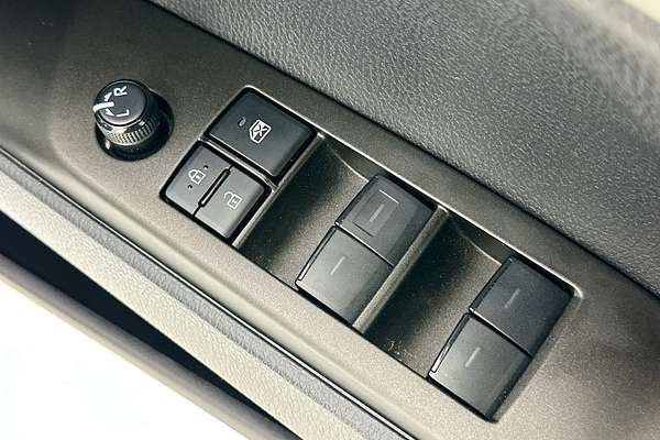 2023 Toyota CAMRY ASCENT HYBRID AXHV70R