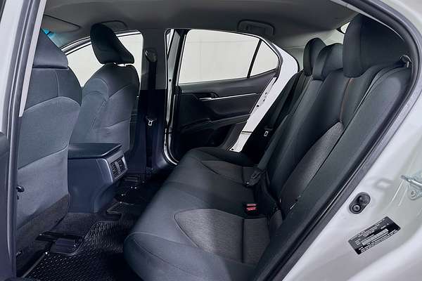 2020 Toyota CAMRY ASCENT HYBRID AXVH71R