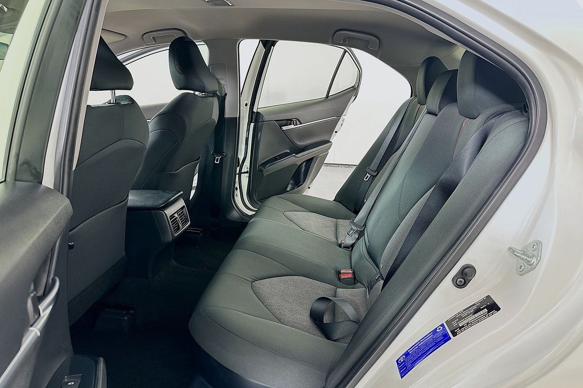 2020 Toyota CAMRY Ascent AXVH70R