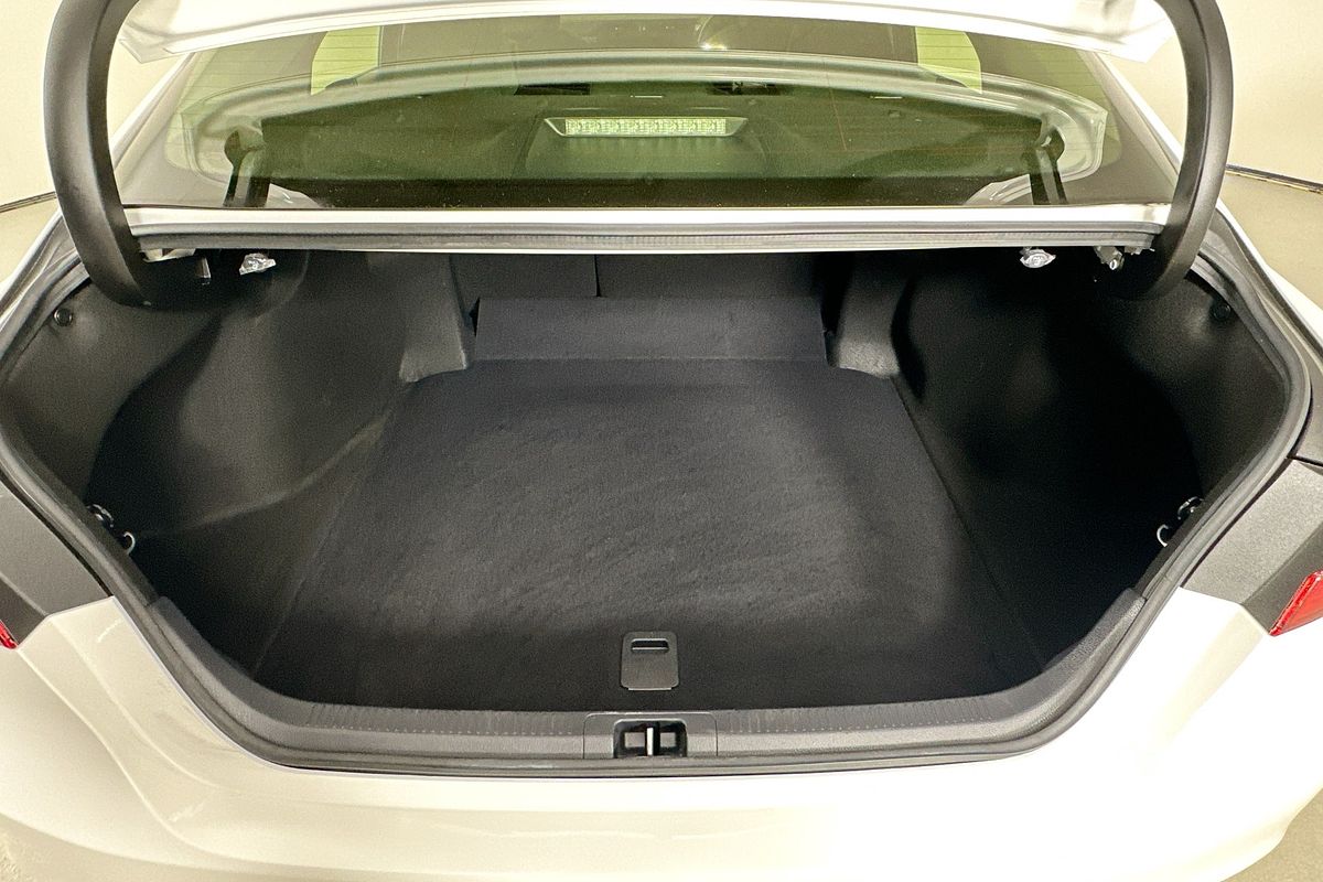 2019 Toyota Camry ASCENT ASV70R