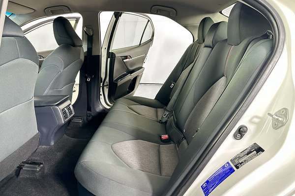 2020 Toyota CAMRY ASCENT HYBRID AXVH70R