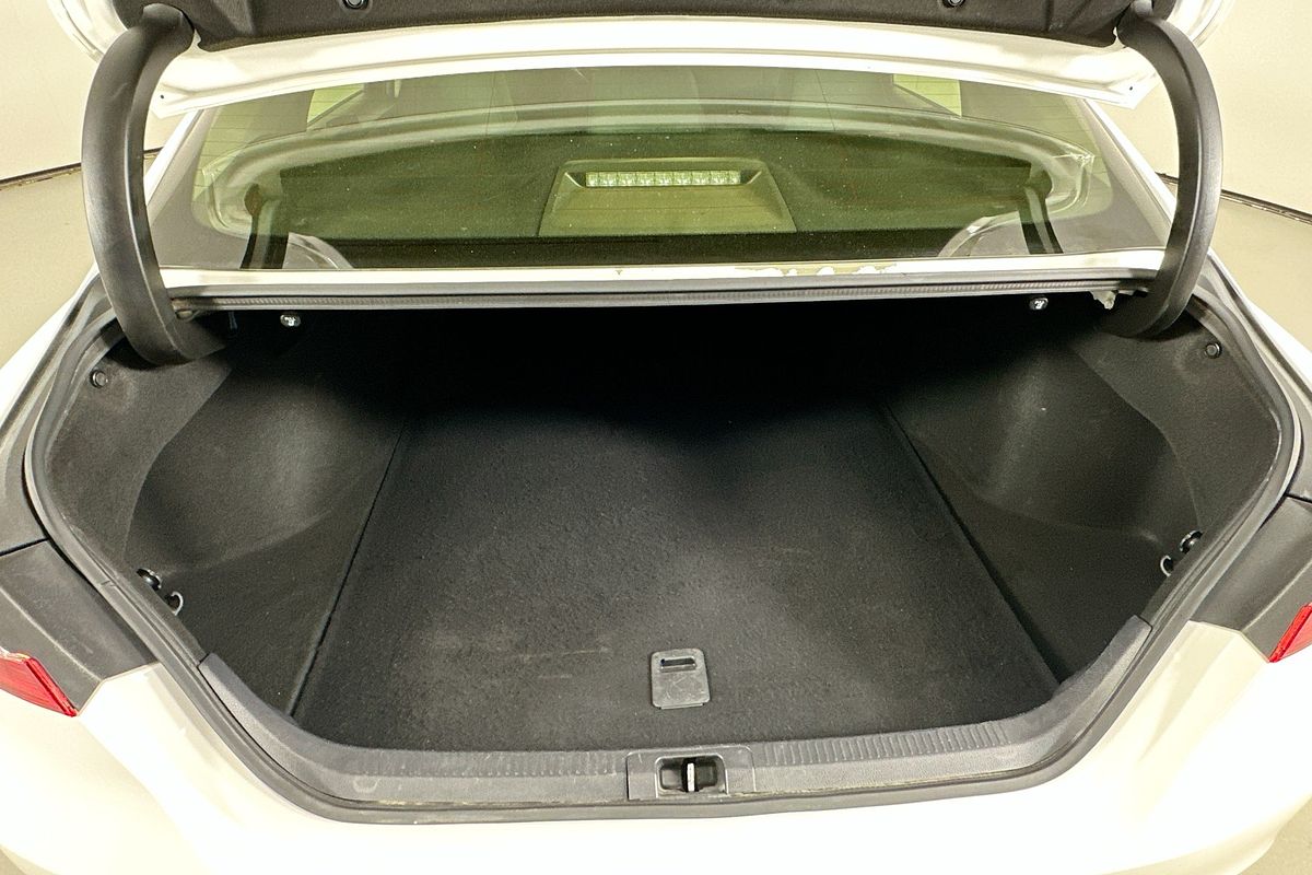 2019 Toyota Camry ASCENT ASV70R