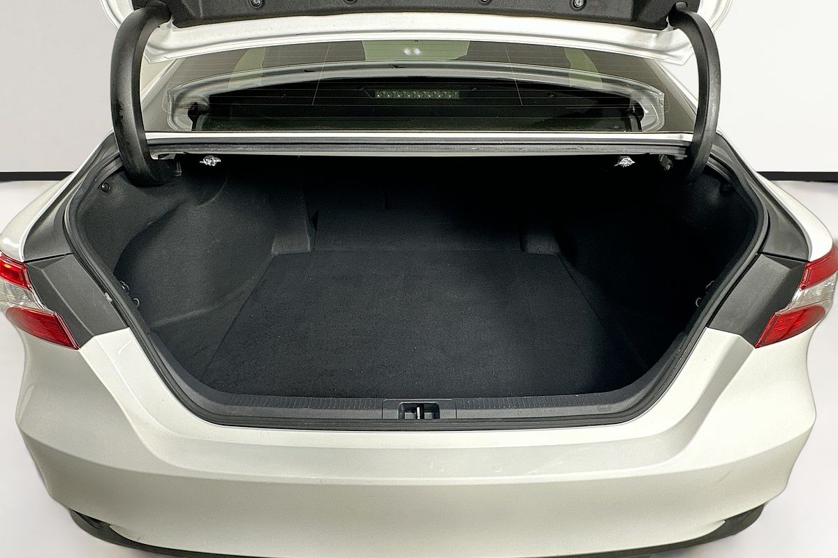 2020 Toyota Camry ASCENT HYBRID AXVH70R