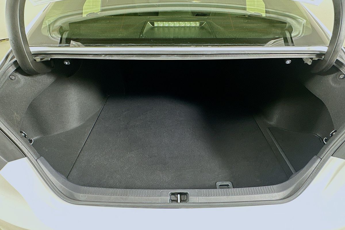 2020 Toyota Camry ASCENT HYBRID AXVH70R