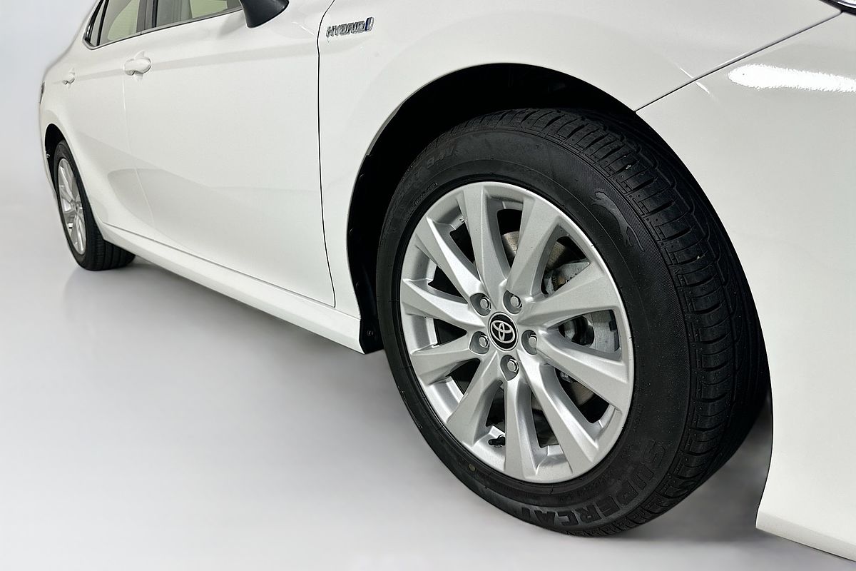 2020 Toyota CAMRY ASCENT HYBRID AXVH70R