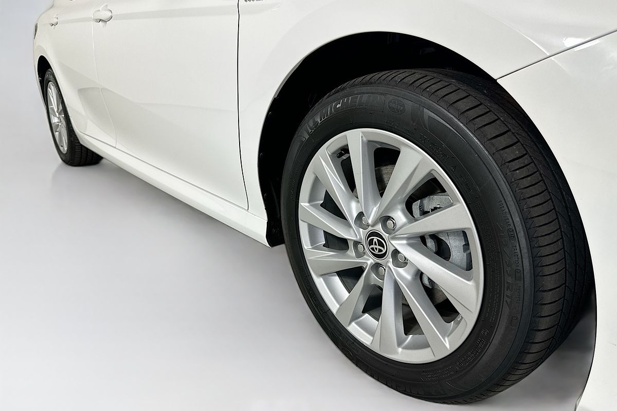 2023 Toyota CAMRY ASCENT HYBRID AXHV70R