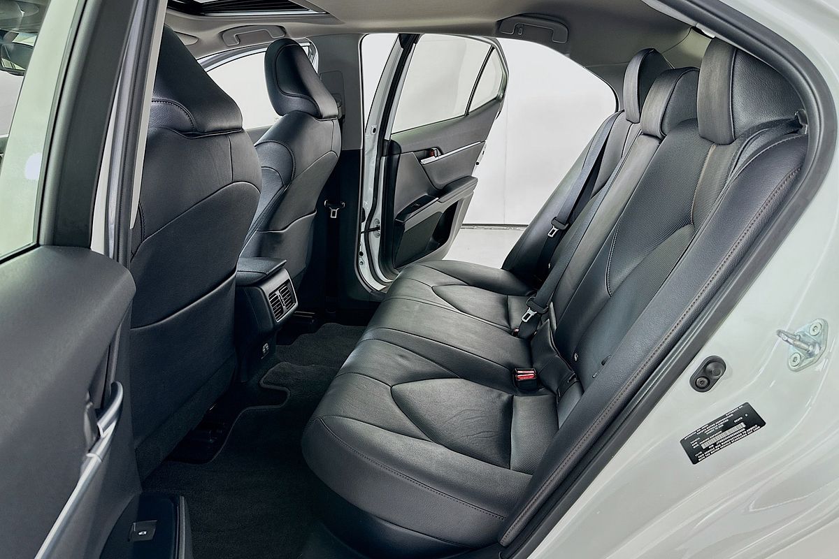 2019 Toyota CAMRY SL HYBRID AXVH71R