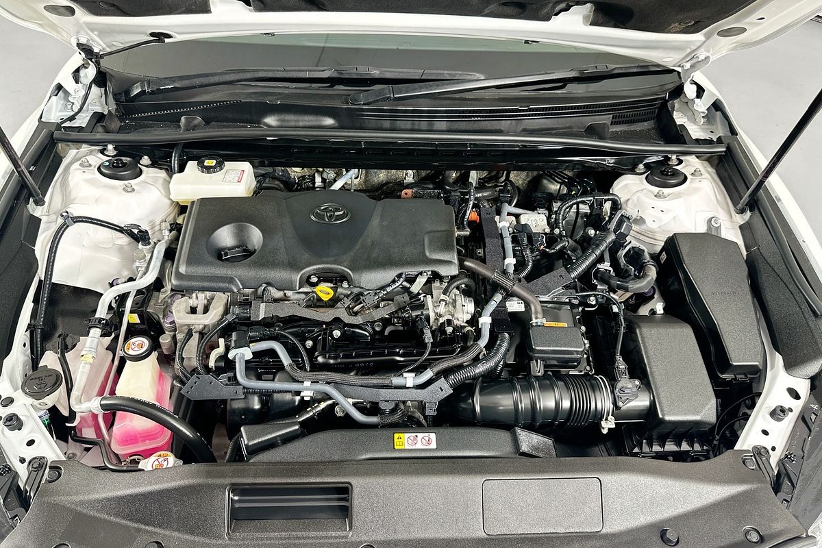 2020 Toyota CAMRY ASCENT HYBRID AXVH70R