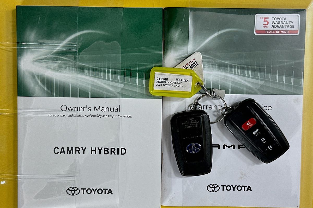 2020 Toyota CAMRY ASCENT HYBRID AXVH71R